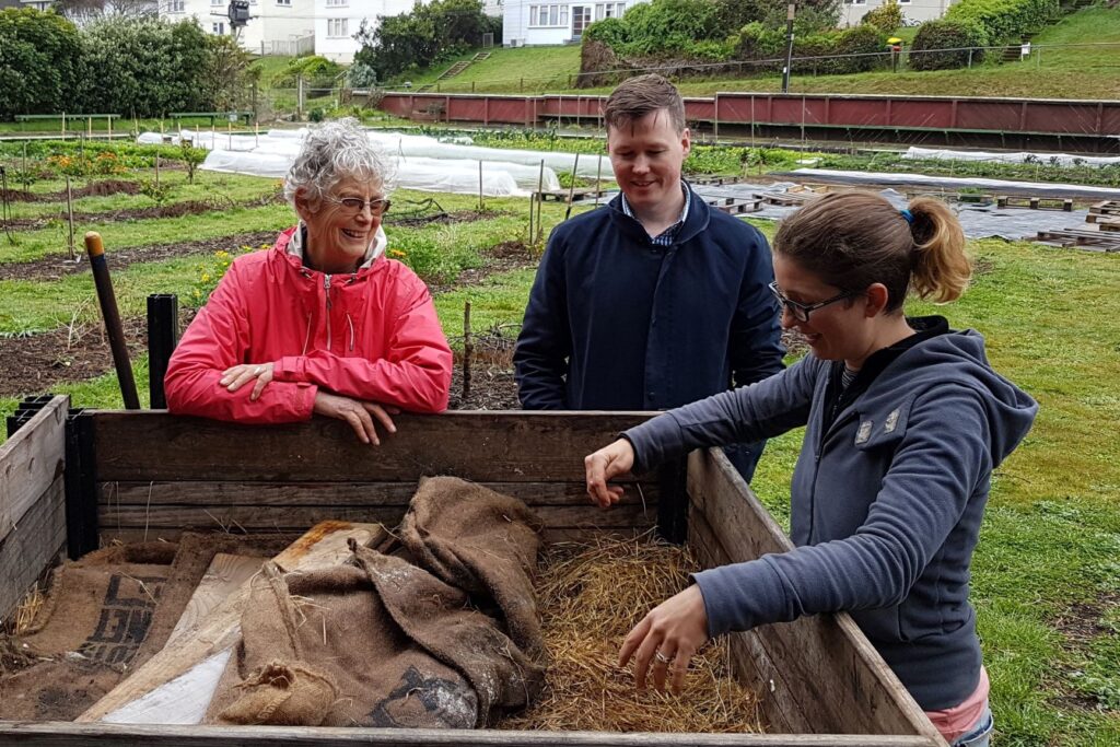 Jessica Barnes shows us the composting system at For the Better Good's Porirua 'Edible Earth' farm in partnership with WELLfed.